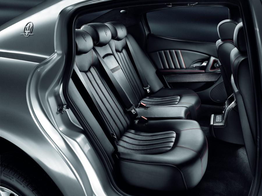  Maserati Quattroporte Sport GT 2005 года  (фото 22 из 24)